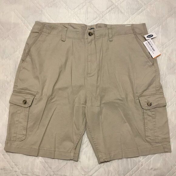 Old Navy‎ built in flex tan cargo shorts size 44 nwt - Picture 1 of 5
